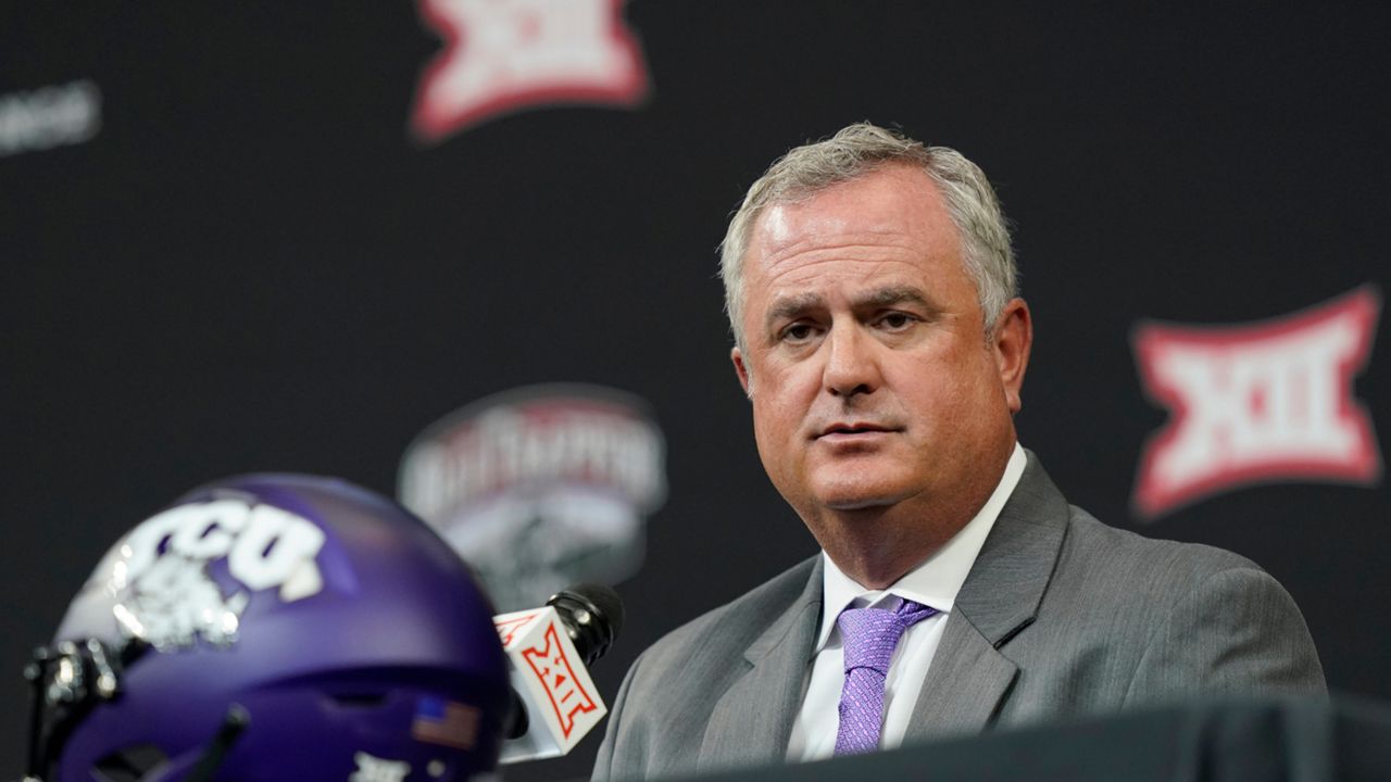 Coach Sonny Dyks. (AP Images)