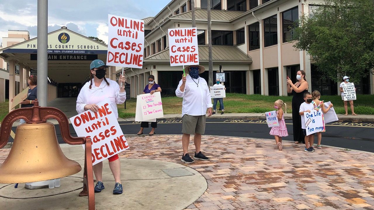 group-of-pinellas-teachers-want-delay-in-school-reopening