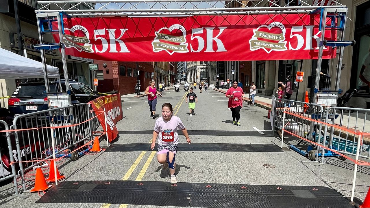 Runners take part in Worcester Tercentennial 5K Road Race