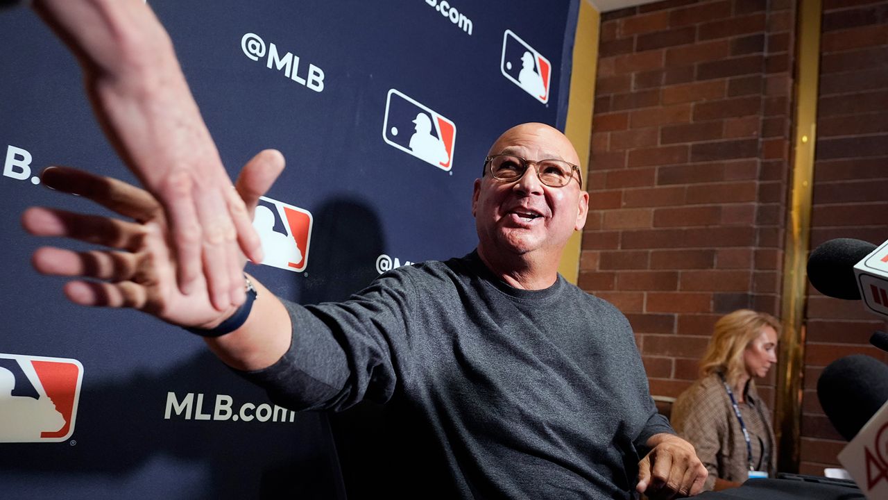 Cincinnati Reds manager Terry Francona shakes hands at the Major League Baseball winter meetings, Monday, Dec. 9, 2024, in Dallas. (AP Photo/LM Otero)