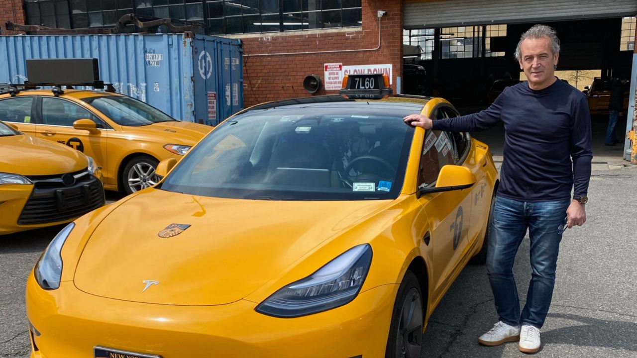 Tesla model online 3 nyc taxi