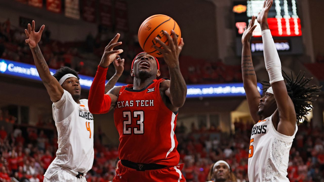 Asberrys 3s lift Oklahoma State past Texas Tech, 71-68