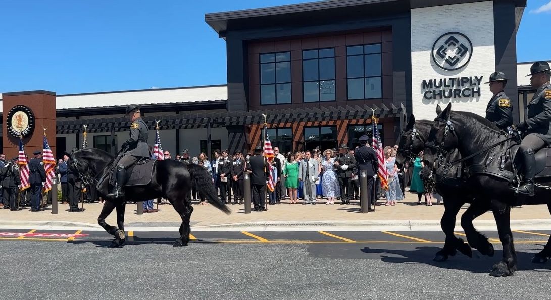 Over 100 people paid respects to fallen officers during an annual ceremonial event. (Spectrum News 1/Jennifer Roberts)