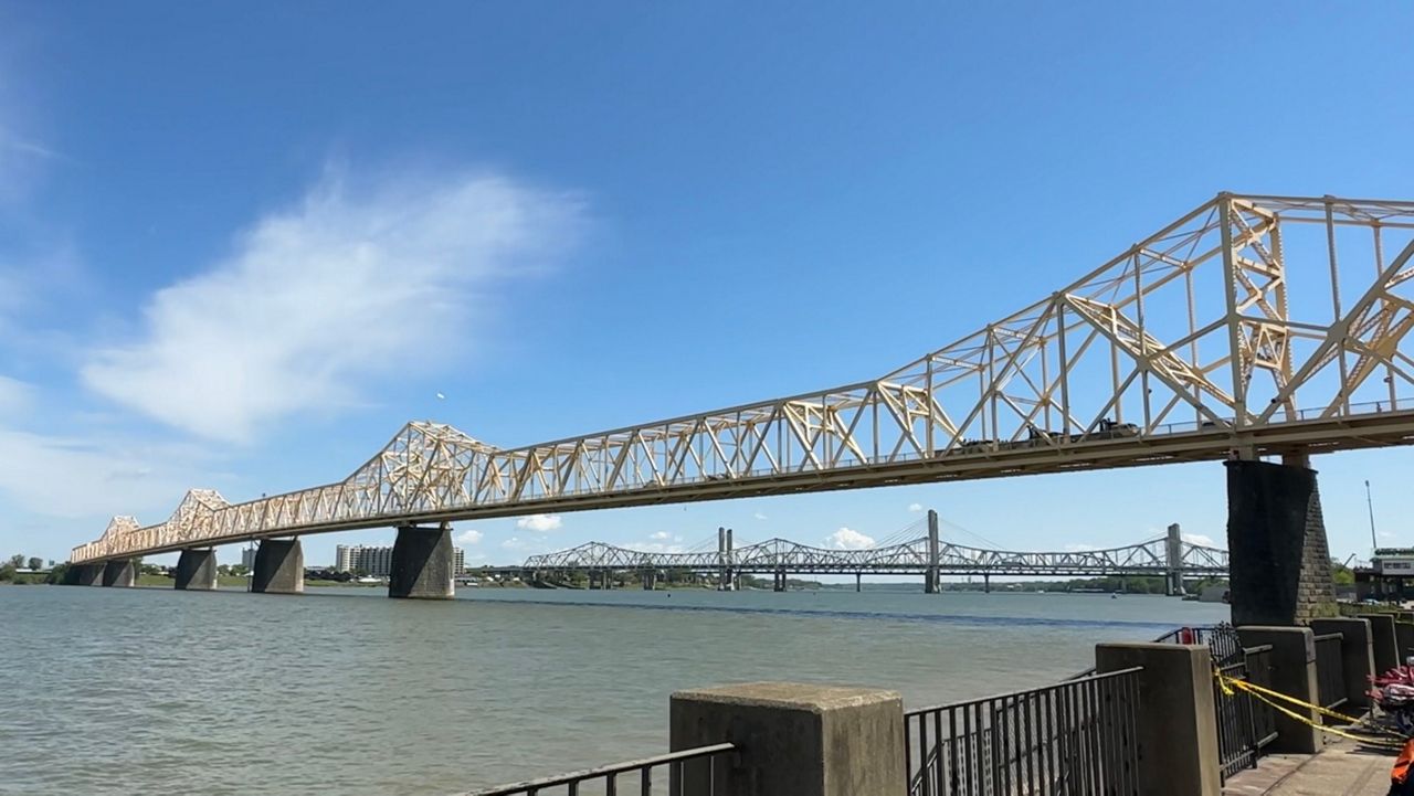 Bridge closures for Thunder Over Louisville