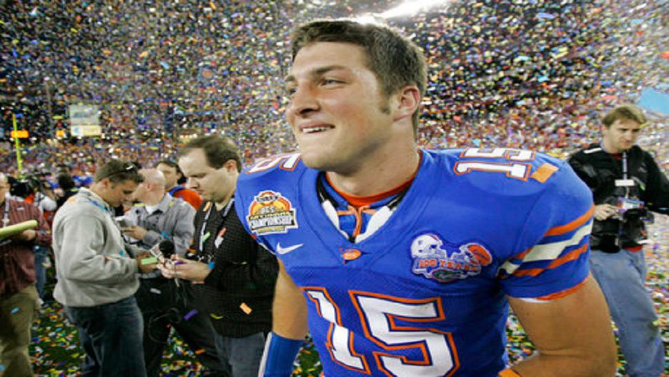 Another ring for Tebow: QB gets Florida's top football honor