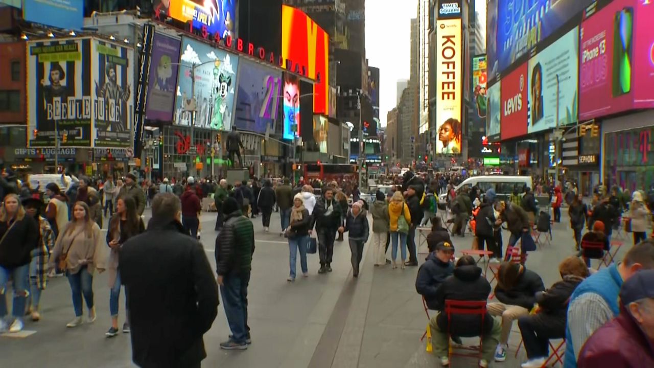 New York City's International Tourists Are Trickling Back - The