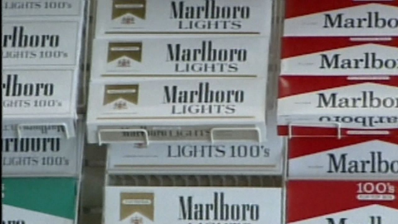 U.S. Raises Legal Age to Buy Tobacco to 21