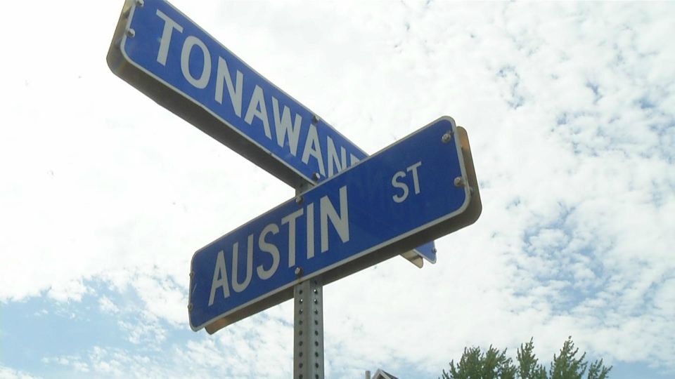 Buffalo police shooting Austin Tonawanda Street investigation
