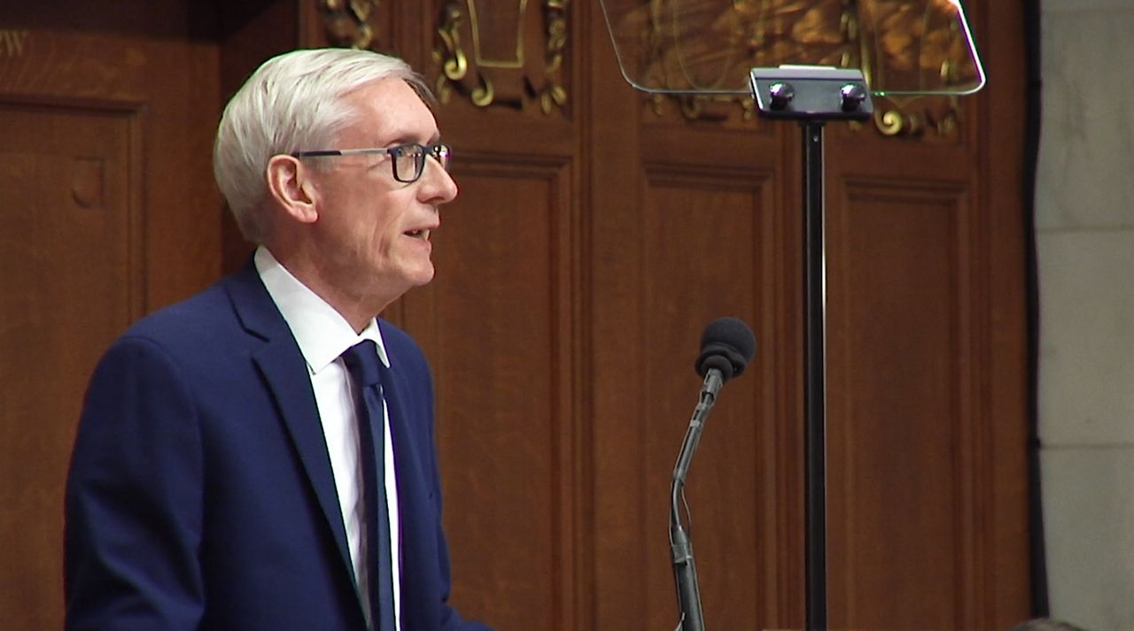 Evers orders bars, restaurants to close, limits gatherings