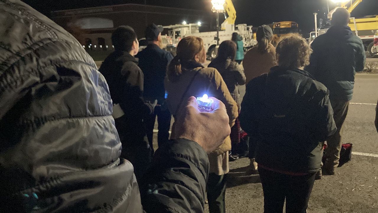 Bowling Green holds vigil one year after deadly tornadoes