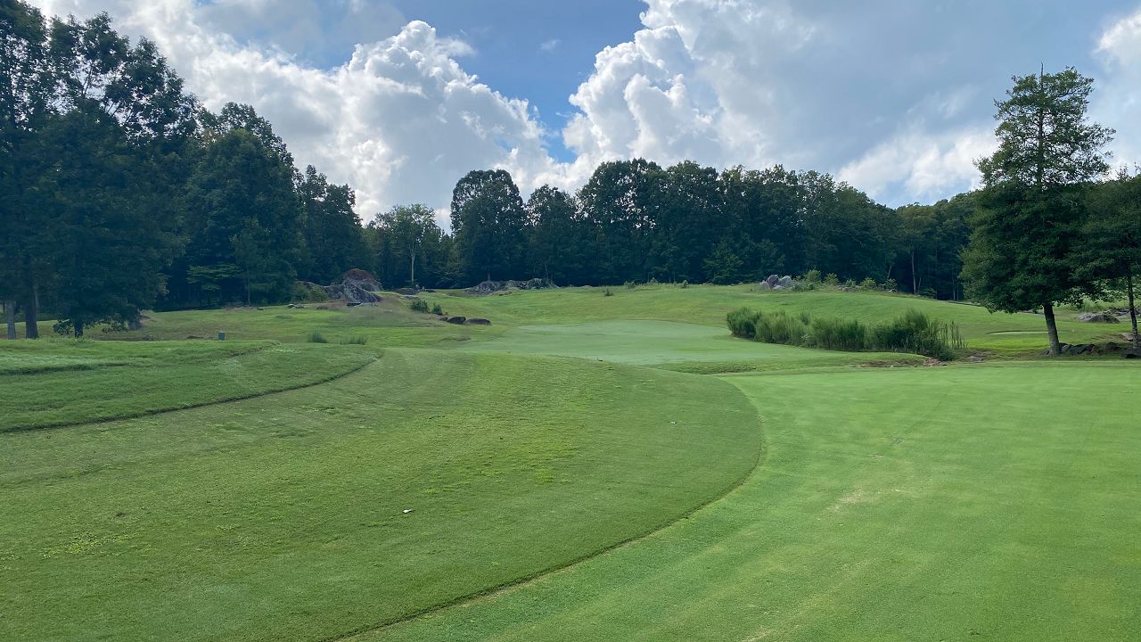 Tot Hill Farm Golf Club's No. 3 Hole Recognized