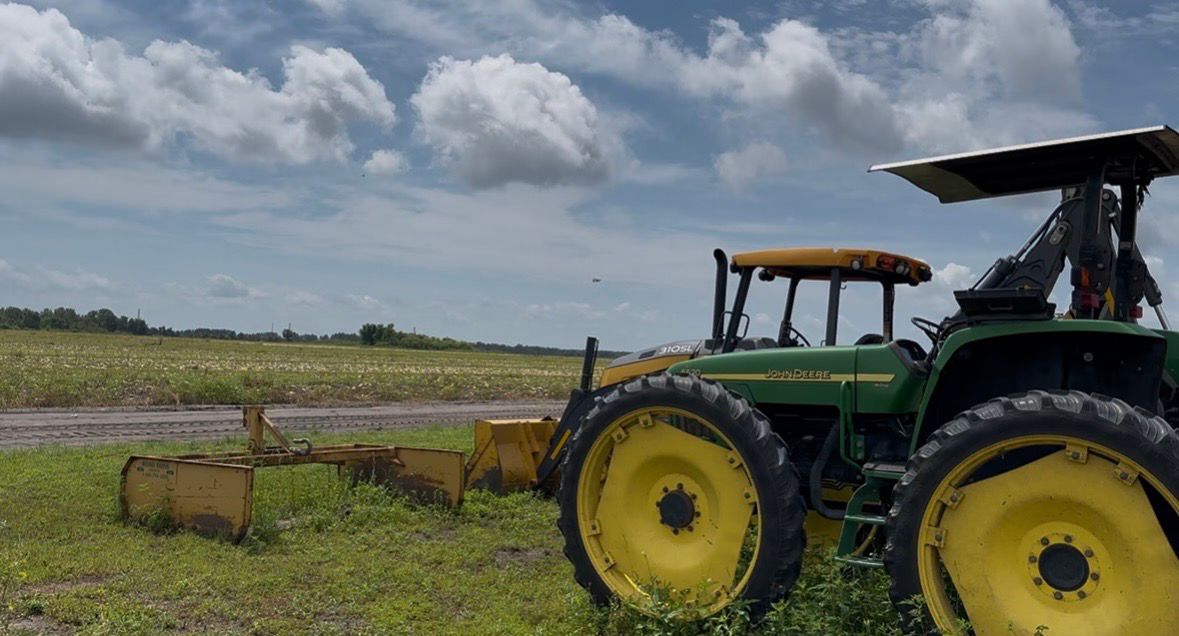 A tractor seen at Long & Scott Farms in Mount Dora. (Spectrum News/Camille Acevedo)
