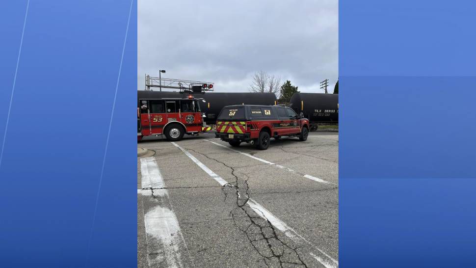 Train accident involving multiple vehicles in downtown Oconomowoc