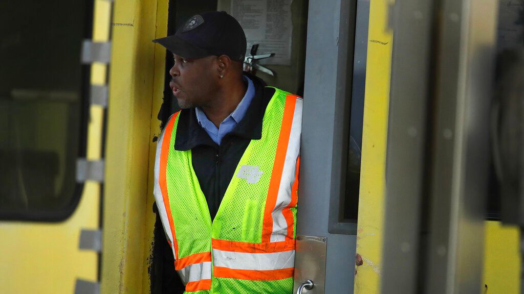 U.S. Federal Transit Administration Mandates Safety Risk Assessments for Transit Workers