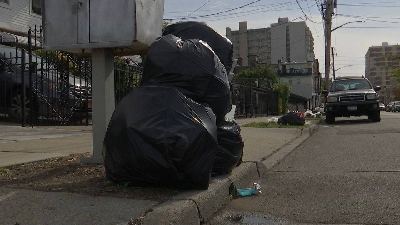 City Looks Into Missed Trash Collection On Staten Island BK