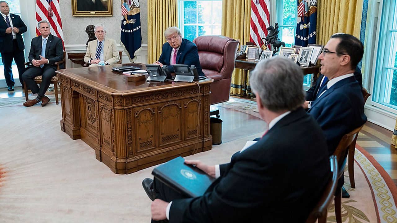 Trump Faces Divisions with Sen...