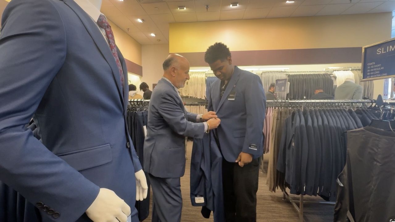 Transforming Futures: How a Free Suit Initiative is Empowering Disadvantaged Students