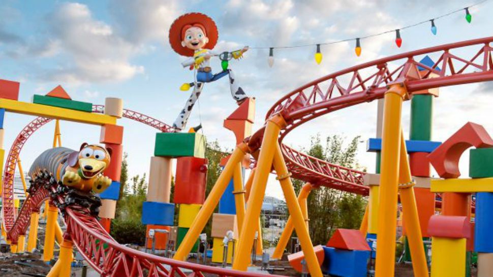 Slinky dog rollercoaster. Image/Disney Parks Blog