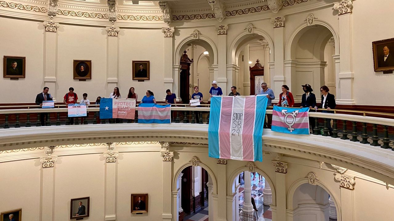 Texas Dems try to delay bill targeting transgender athletes - Vimarsana News