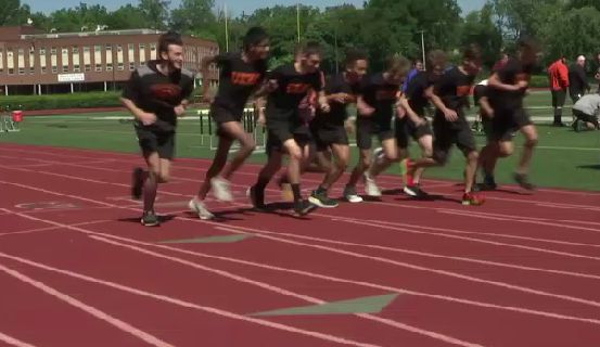 Union-Endicott High School Cross Country team runs for suicide prevention.