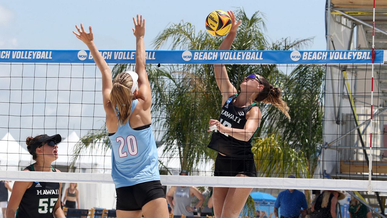 The Hawaii beach volleyball team fell 3-0 to fourth-seeded Loyola Marymount in the NCAA tournament first round on Wednesday morning in Gulf Shores, Ala.
