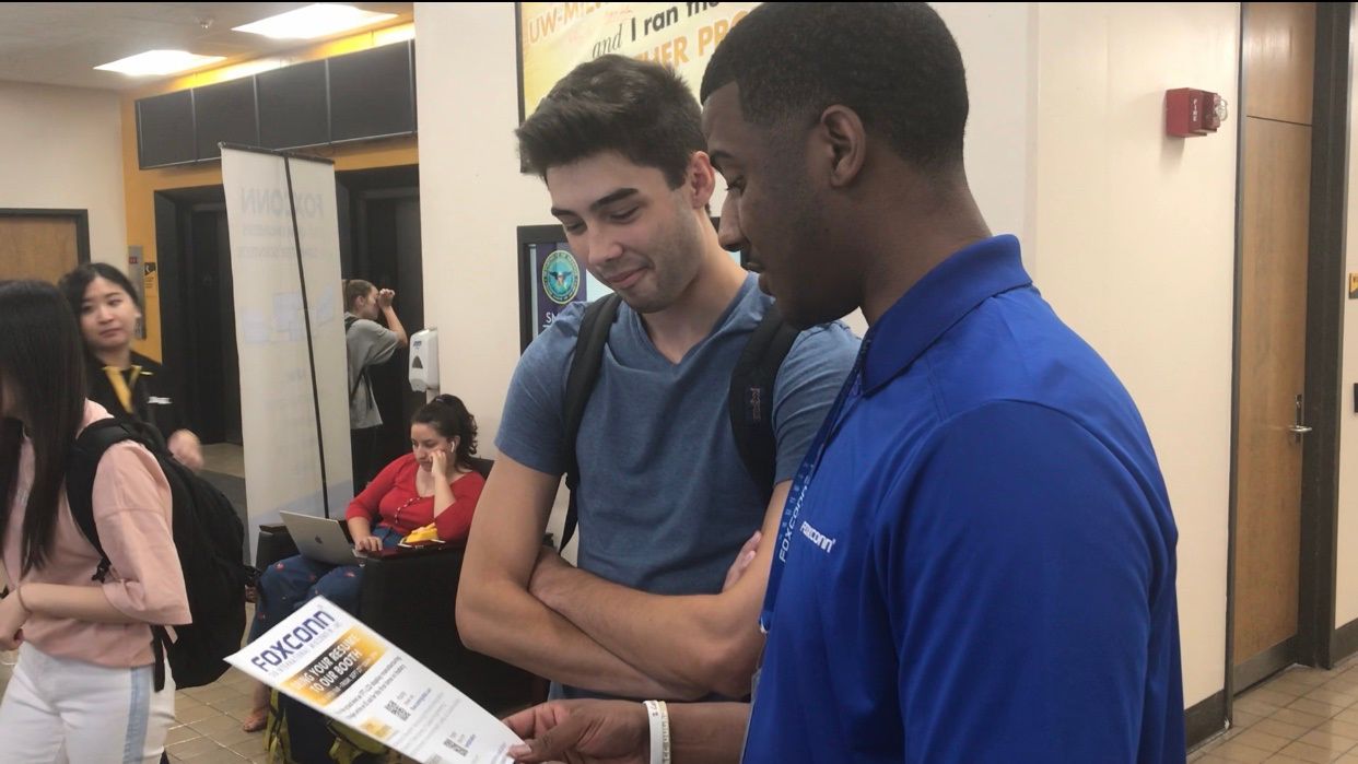 Foxconn Hosts Job Fair At Uw Milwaukee