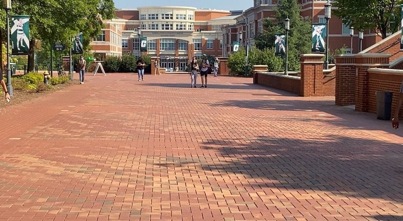 Students return for the first week of class. 