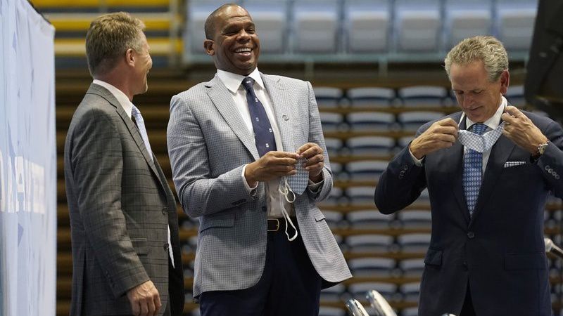 UNC's 5-year deal with Davis averages $2 million annually