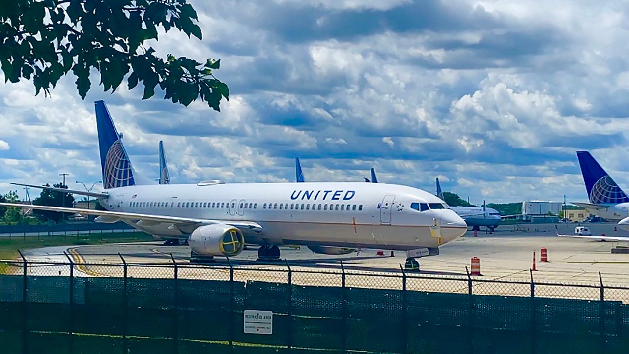 United Airlines Plans Significant Layoffs in Cleveland