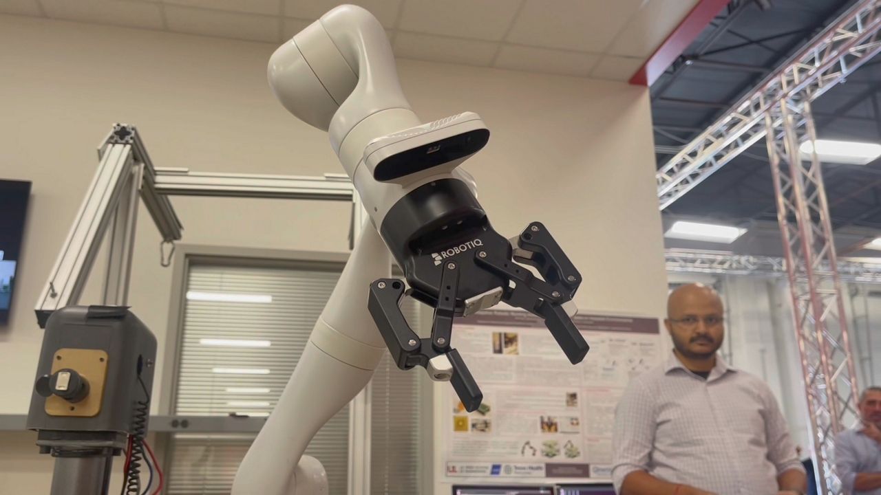 UofL gets funding for new robotics technology