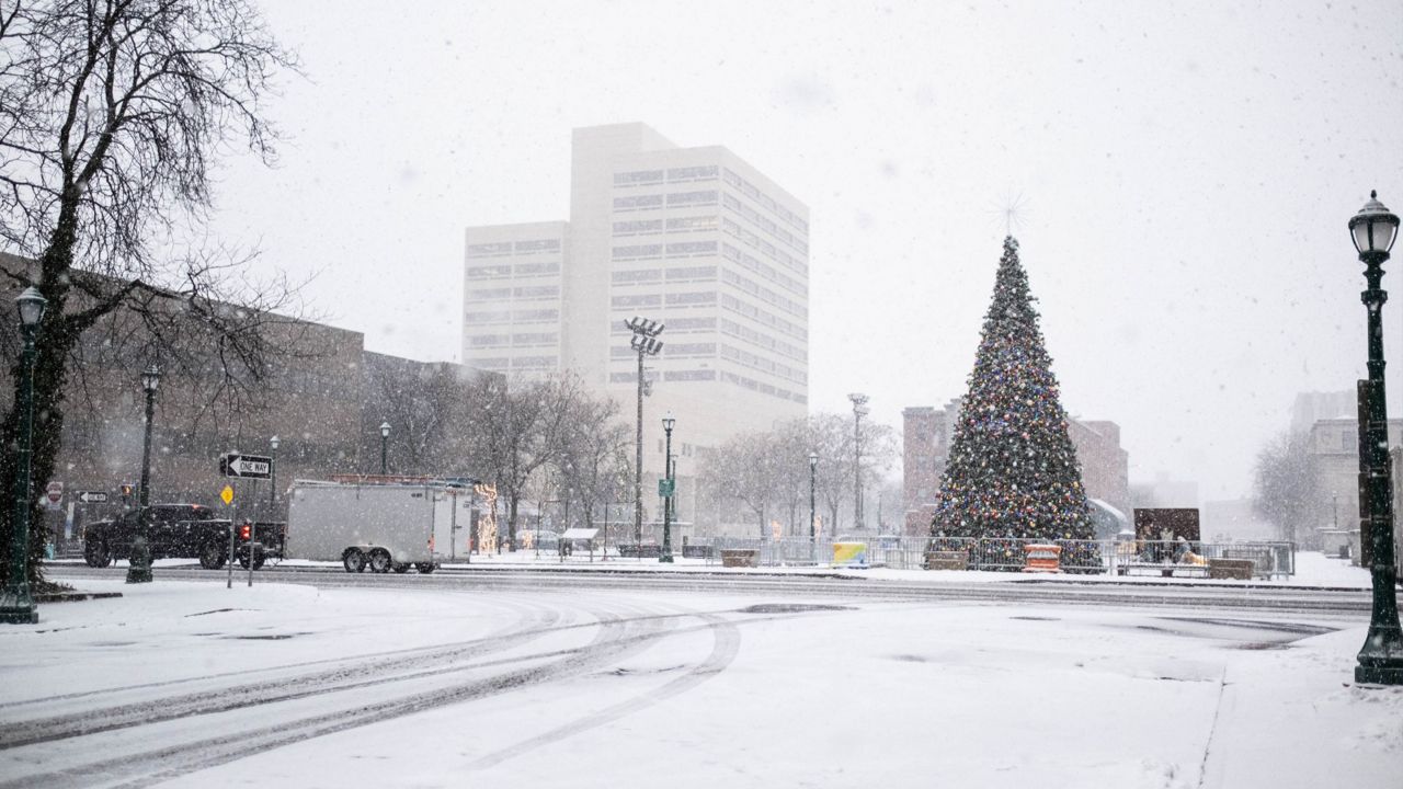 snow in Syracuse