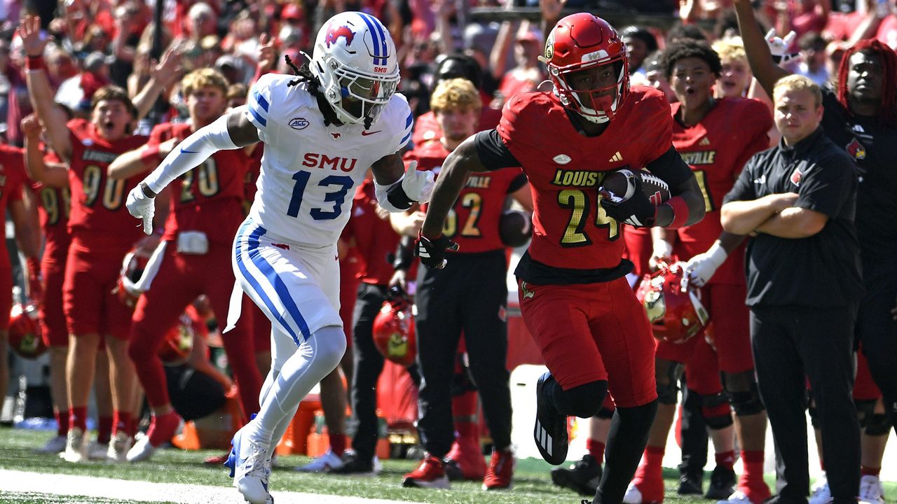 SMU holds on to beat No. 22 Louisville 34-27