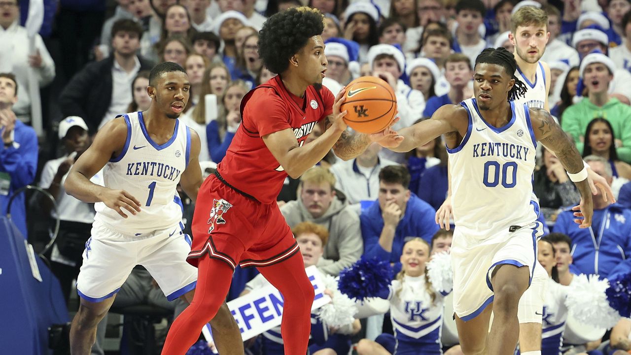 Lamont Butler's career-high 33 points propels No. 5 Kentucky past Louisville