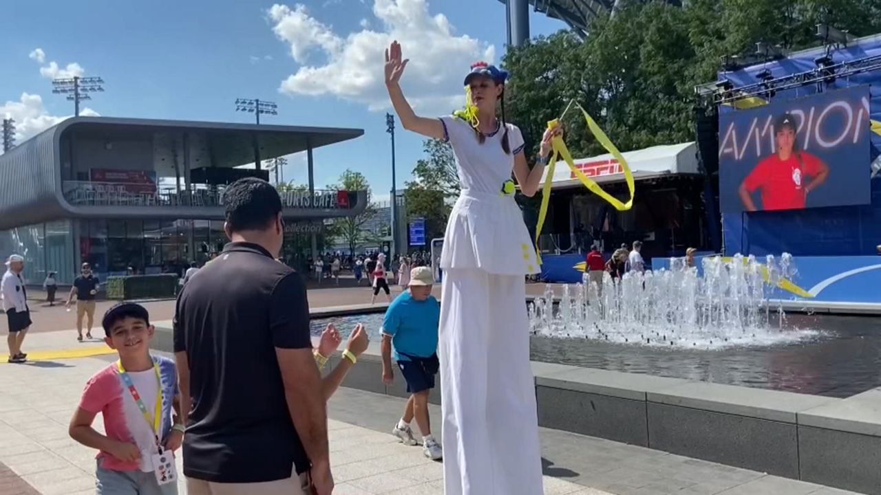 Tennis fans are getting excited about the return of the US Open, which gets underway Monday in Queens. (Spectrum News NY1/Louis Finley)