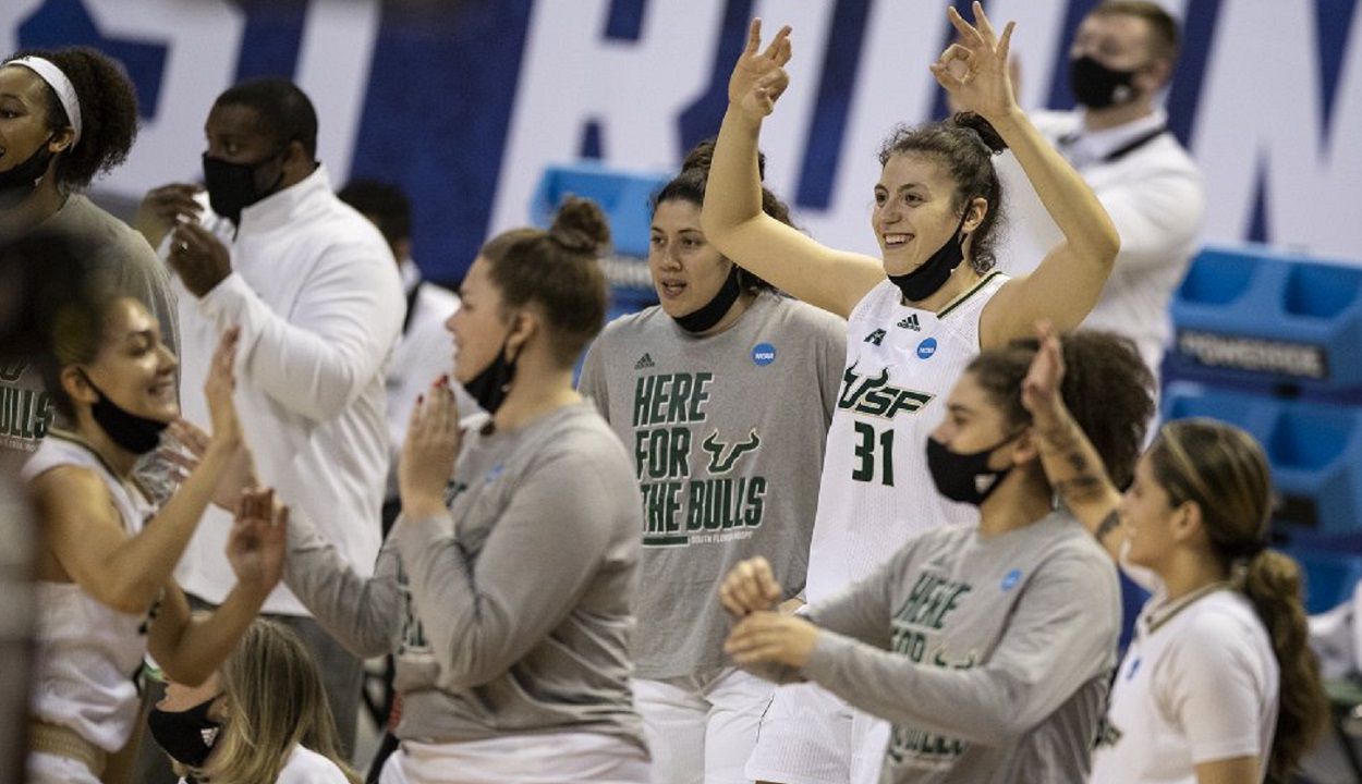 USF Pulls Out Win Against Washington State in NCAA Opener