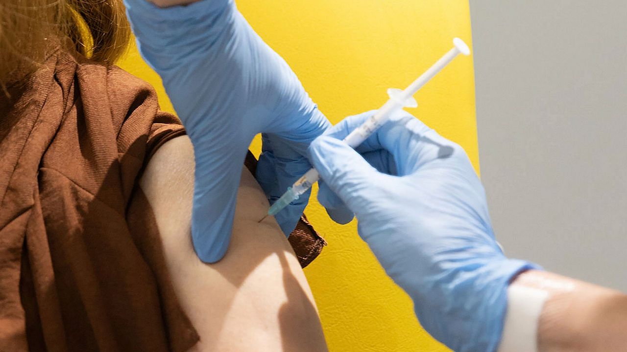 De Blasio: NYC incrementa su capacidad para suministrar vacunas