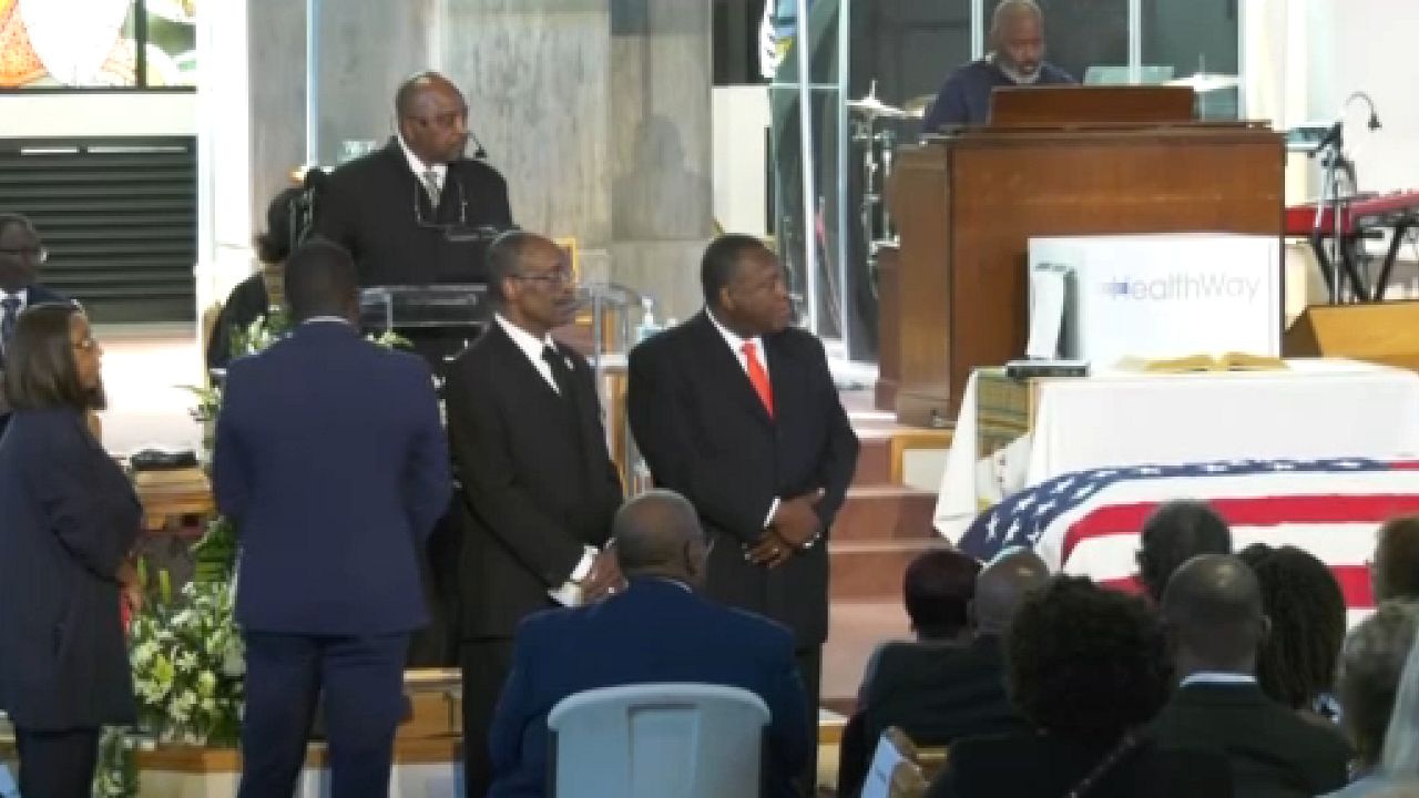 van robinson service