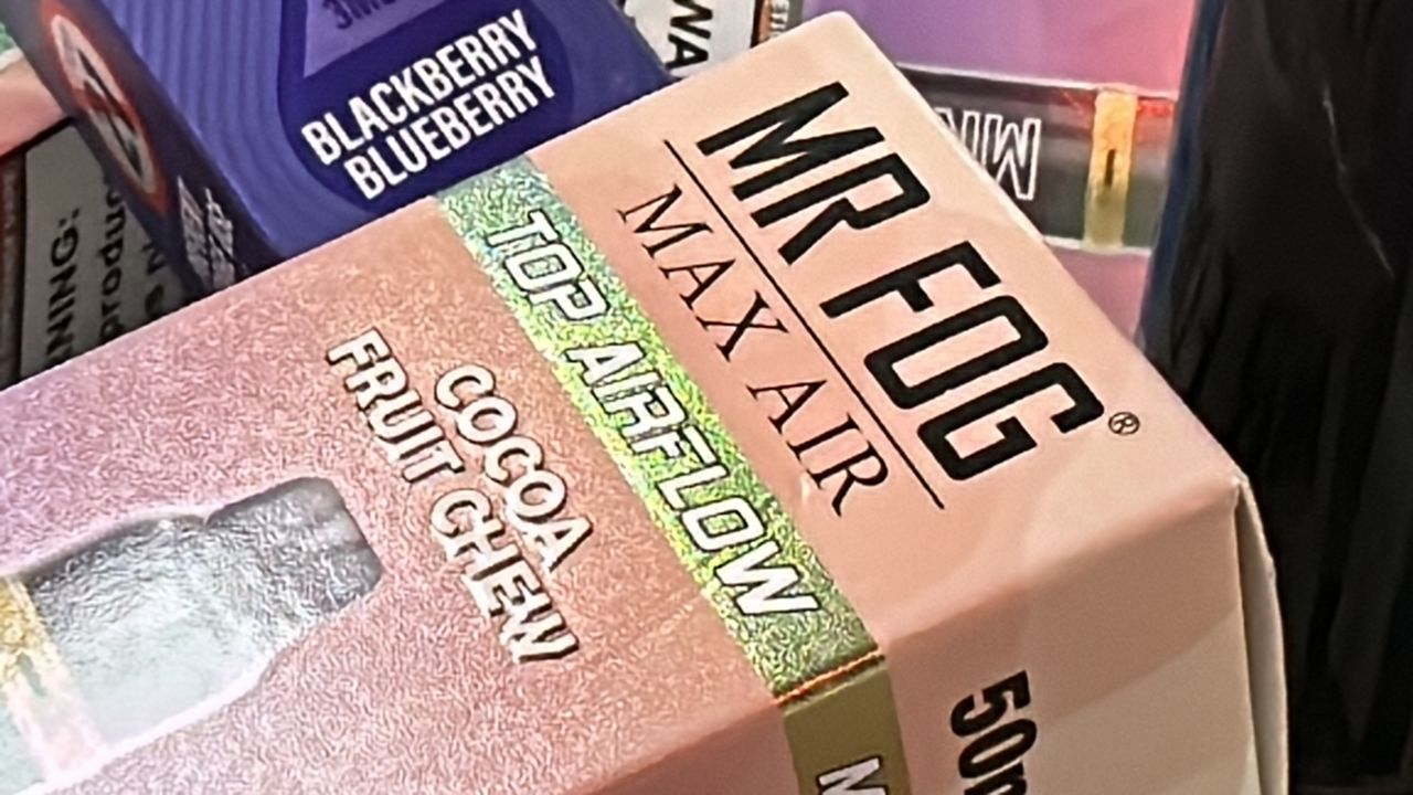 elf bar vape uk From 1 June 2025, it will be illegal for businesses to sell, offer to sell,  or supply single-use or 'disposable' vapes. The new law applies to all  shops and online retailers. All