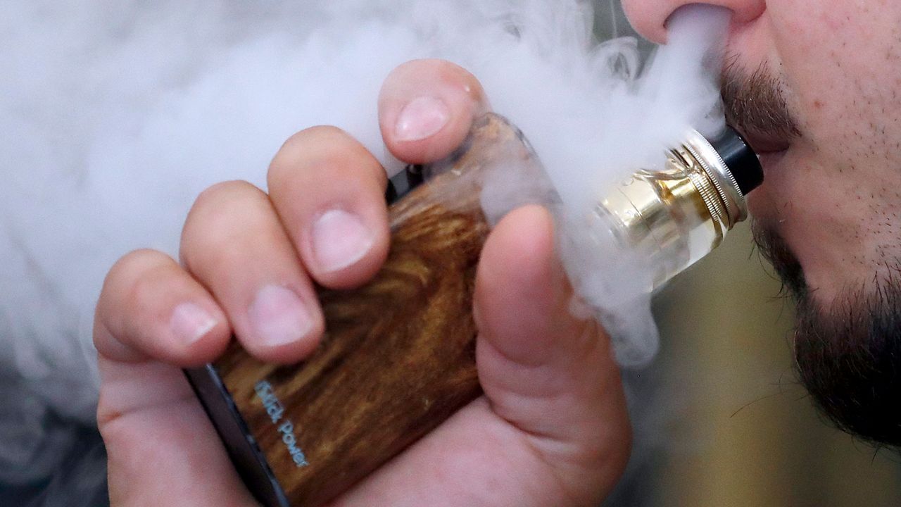 elfbar nachfüll pod läuft aus Flavoring Ingredient Found In E-Cigarettes Can Potentially Cause Cancer,  Researchers Say main image 1