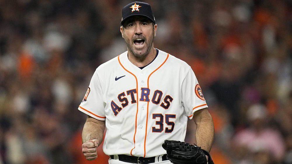 Justin Verlander declines $25M Astros option, becomes free agent