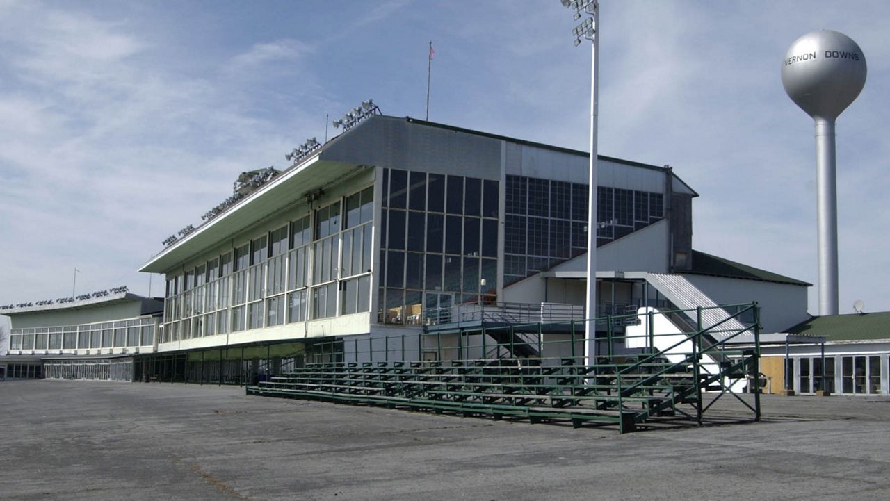 Vernon Downs owner lobs accusations at Cuomo administration