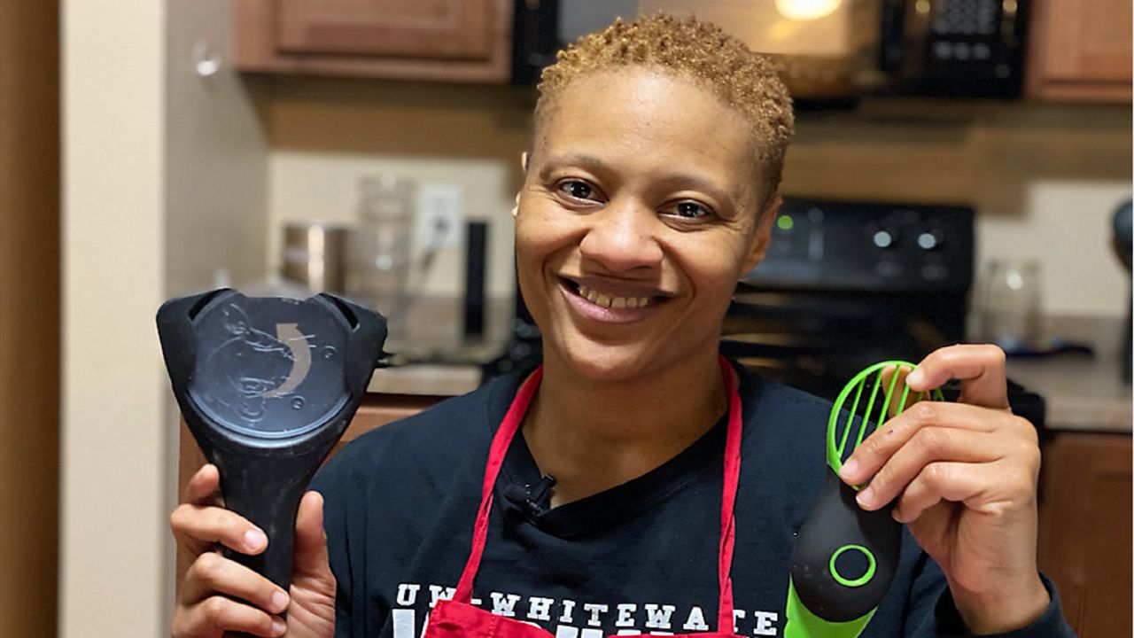 Veteran teaches how to cook creatively with adaptive tools