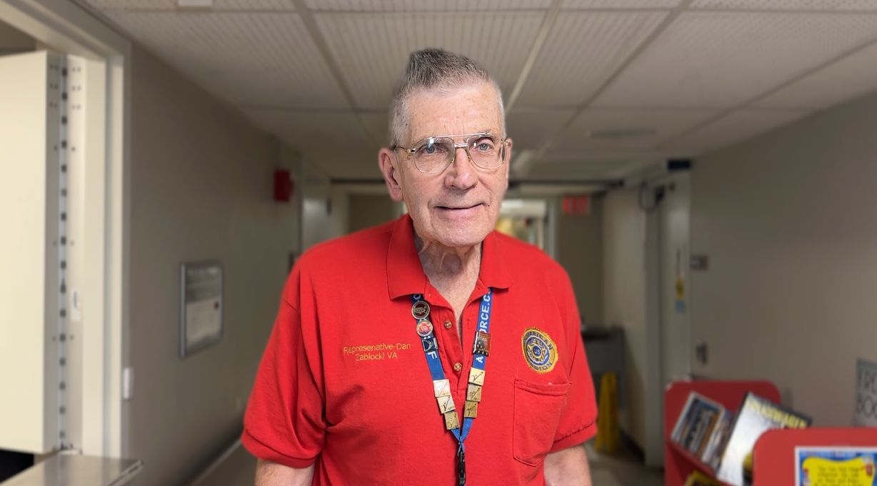 Veteran volunteer honored with national award for service