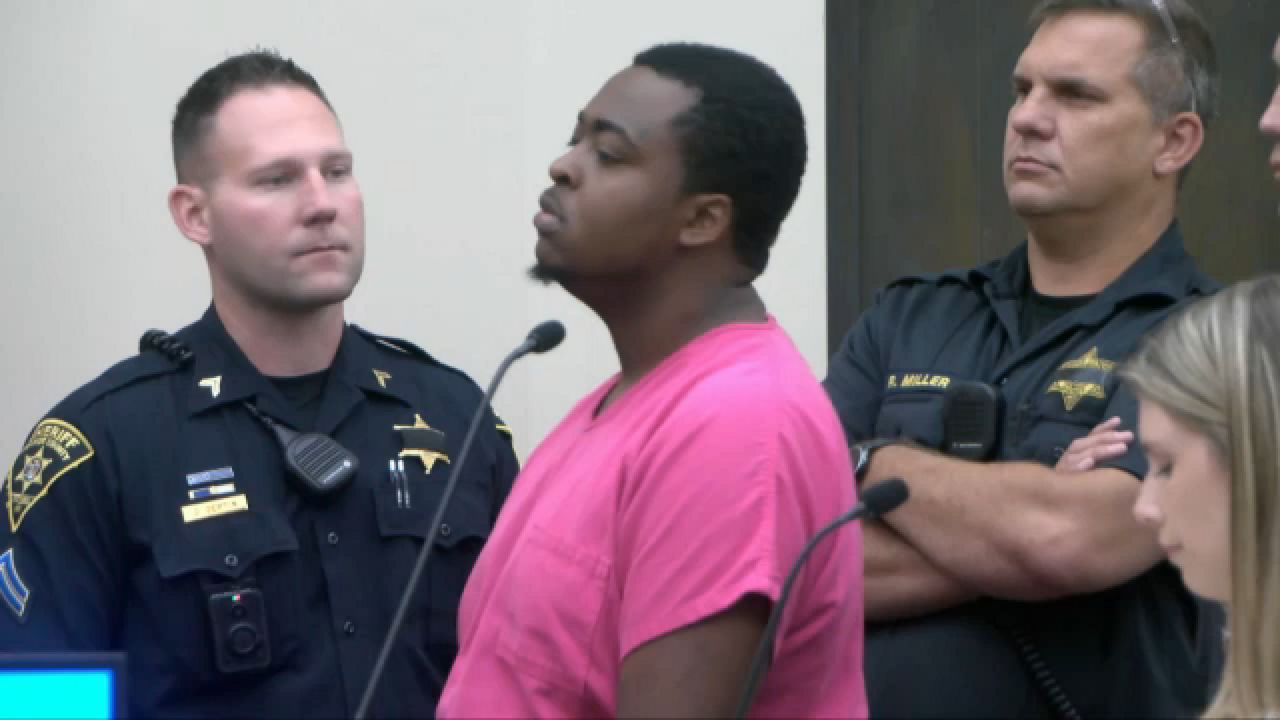 Jury selection continues Tuesday for Kelvin Vickers trial