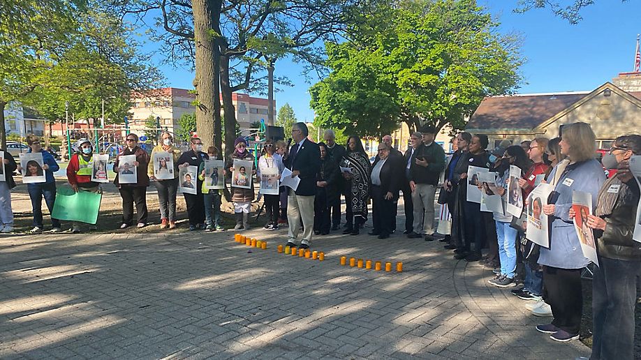 Milwaukee vigil honors victims of gun violence and calls for gun reform