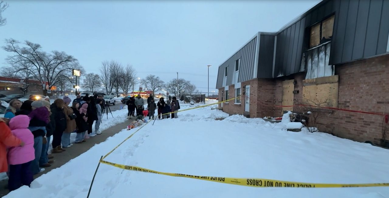 Kenosha community gathers to mourn 3 children lost to fire