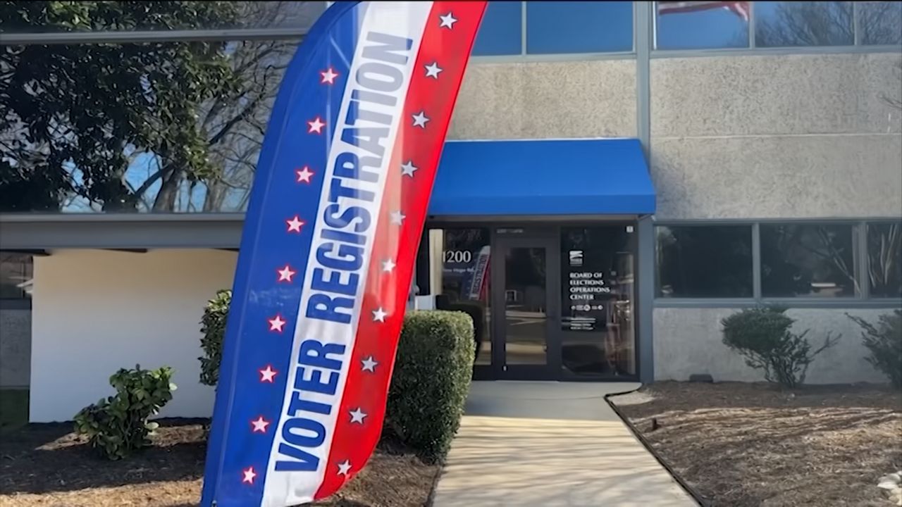 New Yorkers encouraged to register to vote before October 24