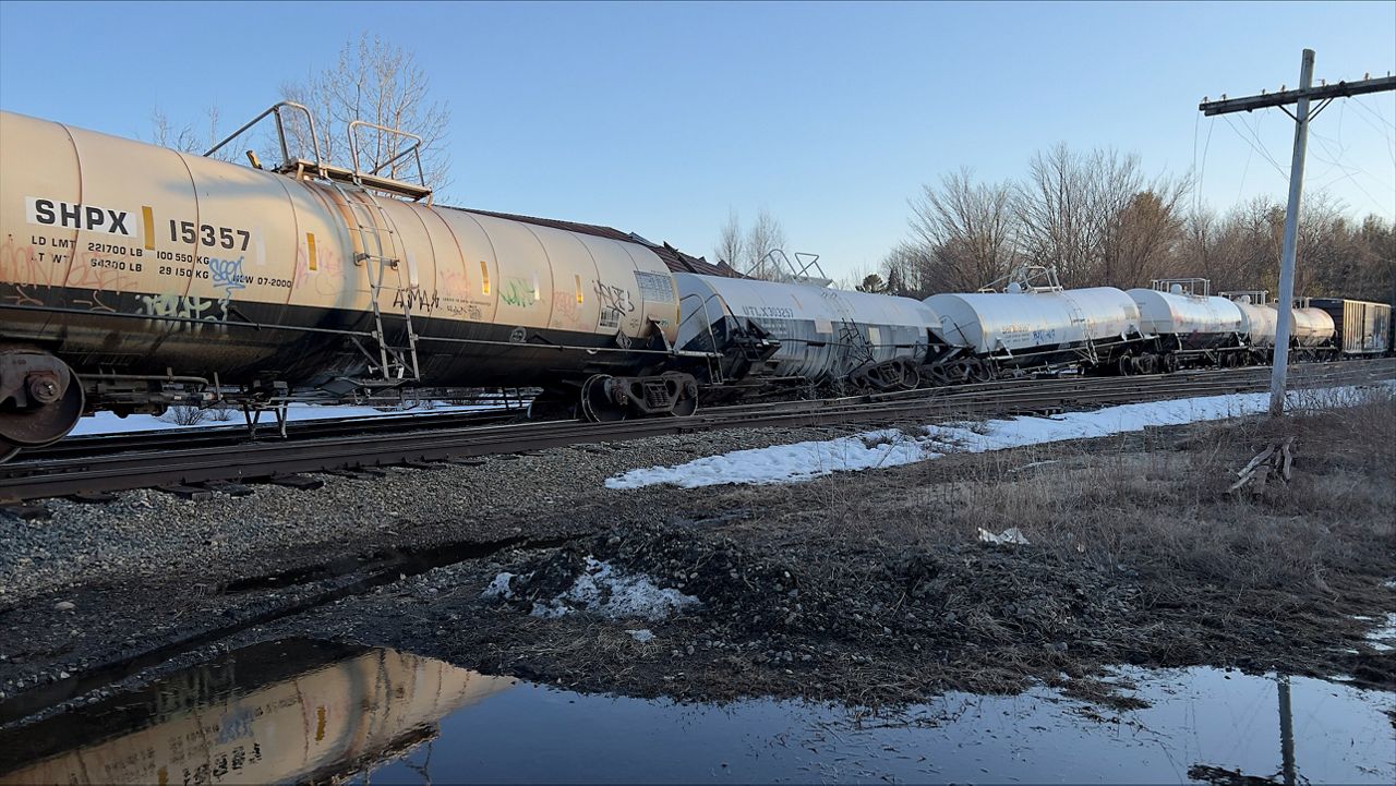Four railroad cars derail in Wales; no spill reported