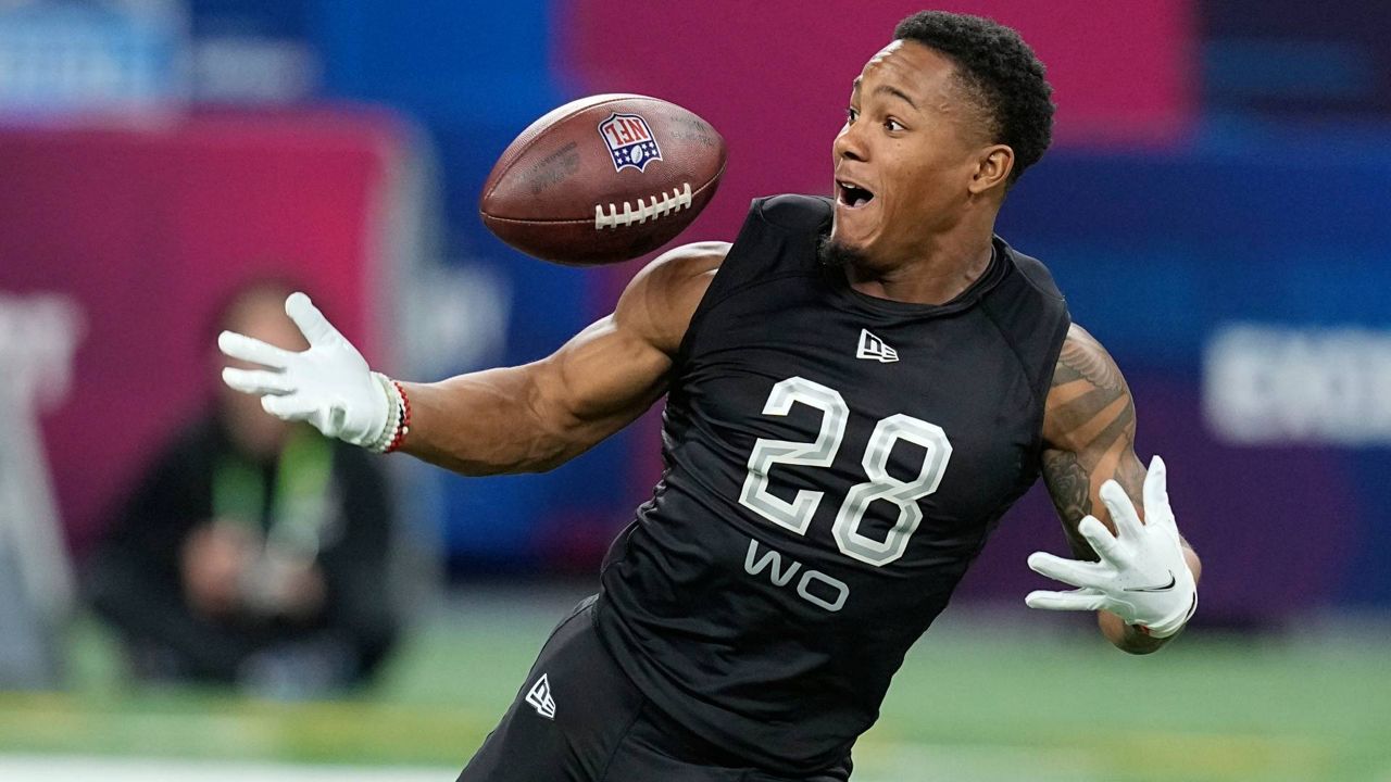 2022 NFL draft: New York Giants select WR Wan'Dale Robinson in Round 2