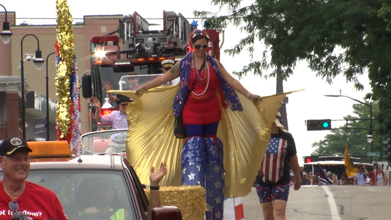 Waukesha remembers, moves forward during 4th of July parade